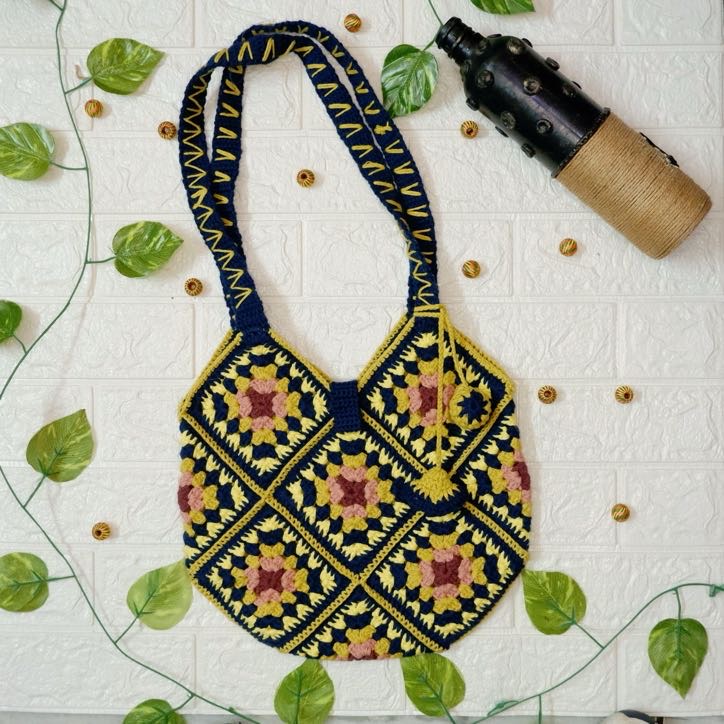 Sweetheart Crochet Tote Bag