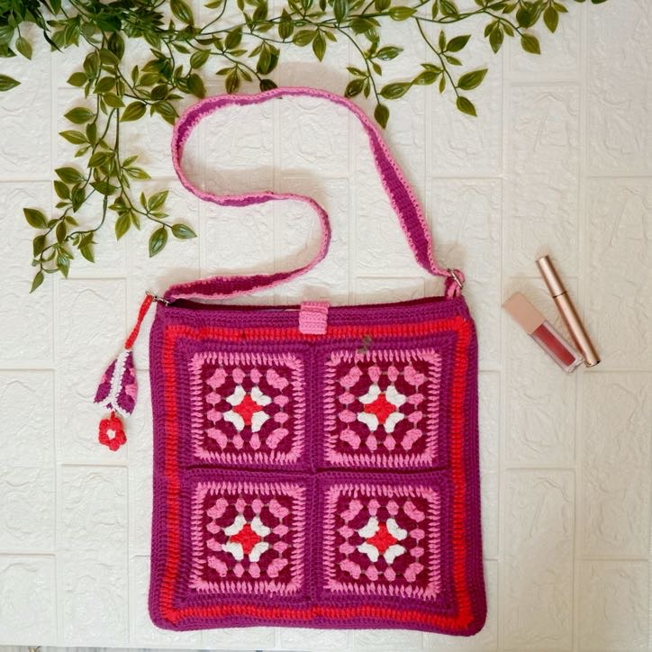 Classic Crochet Tote Bag