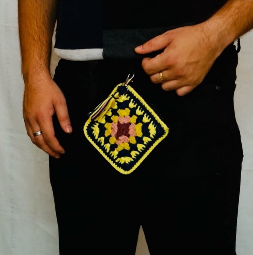 Stylish Crochet Pouch 001