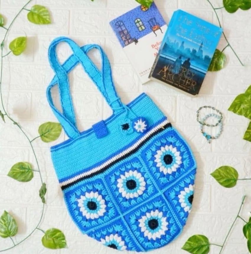 U Shape Crochet Tote Bag 003