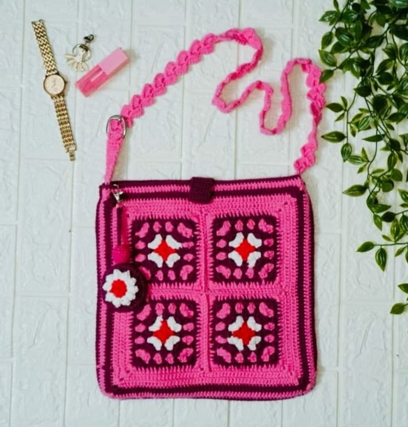 Classic Crochet Tote Bag 002
