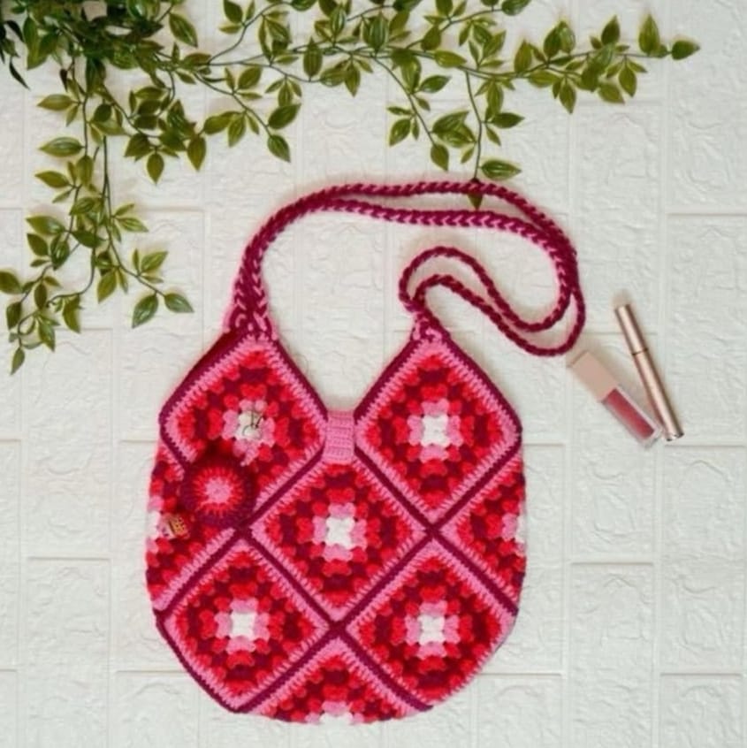 Sweetheart Crochet Tote Bag 001