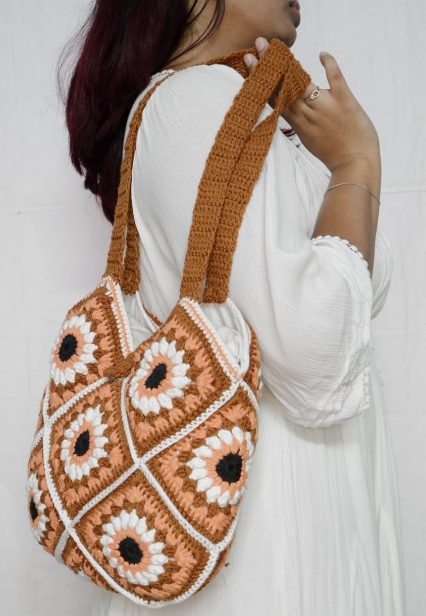 Sweetheart Crochet Tote Bag 007